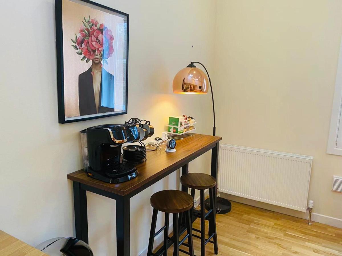 Appartamento 2 Bed 2 Bath With Private Parking Edimburgo Esterno foto